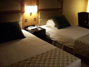 bed1_0602_kaori.jpg